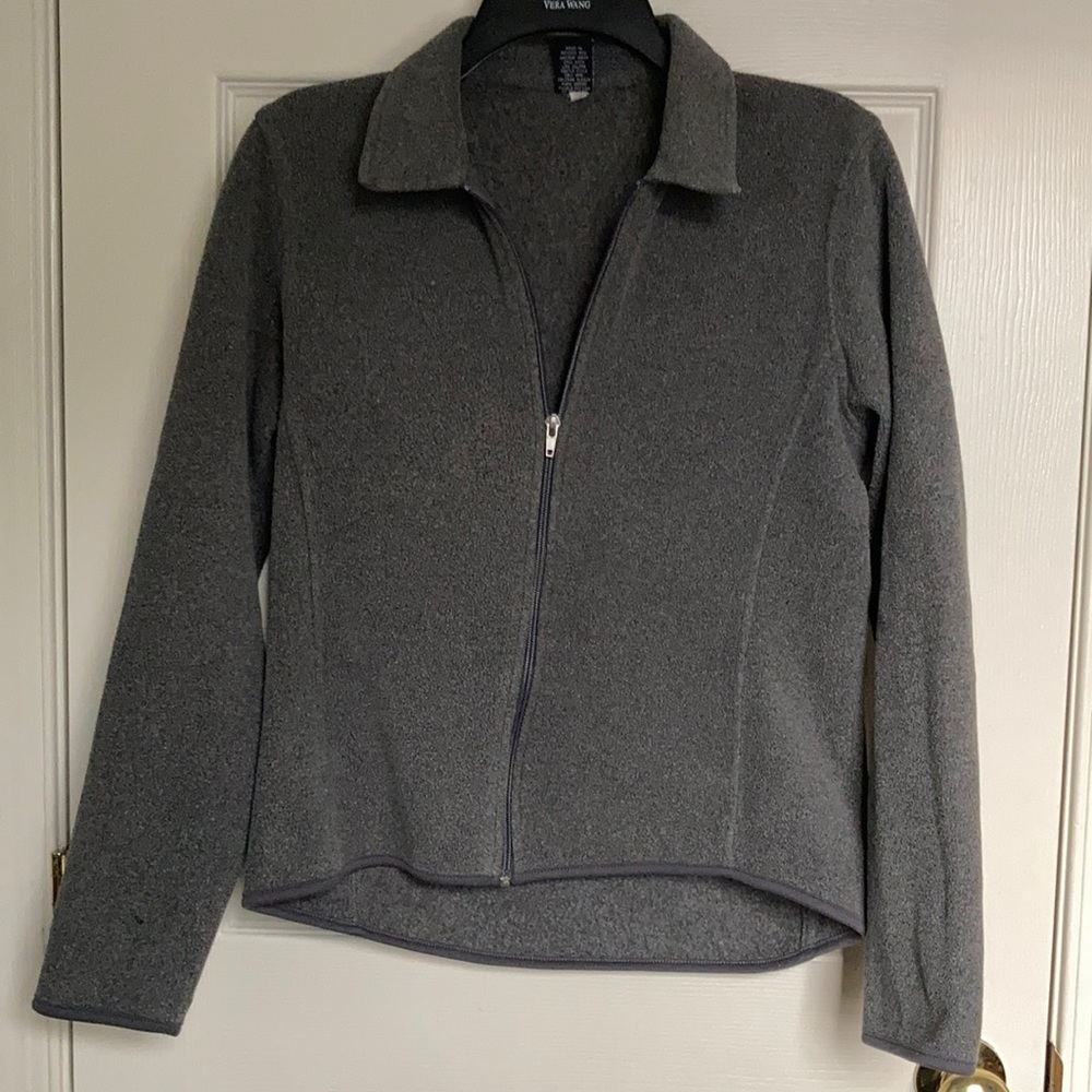 GAP Women’s Zip-up Sweatshirt (size M)